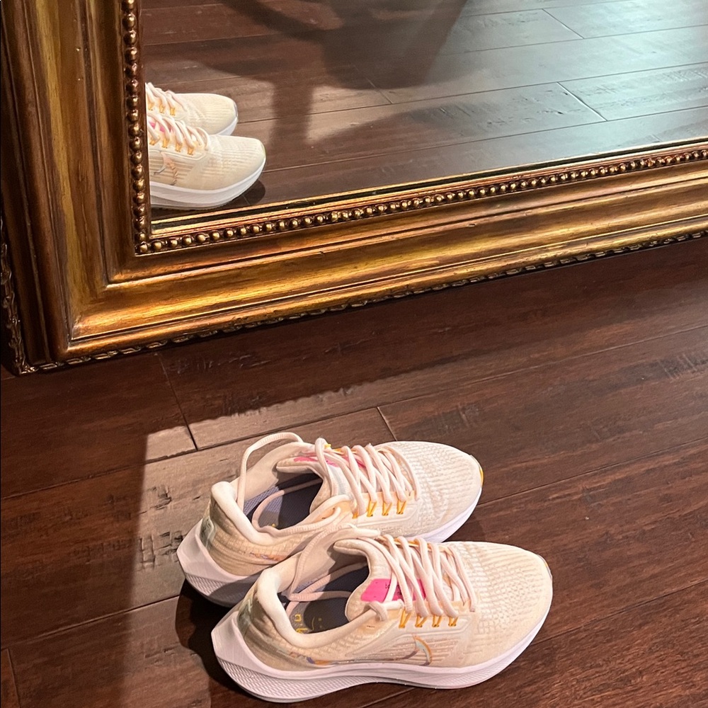Nike Women's Pegasus 39